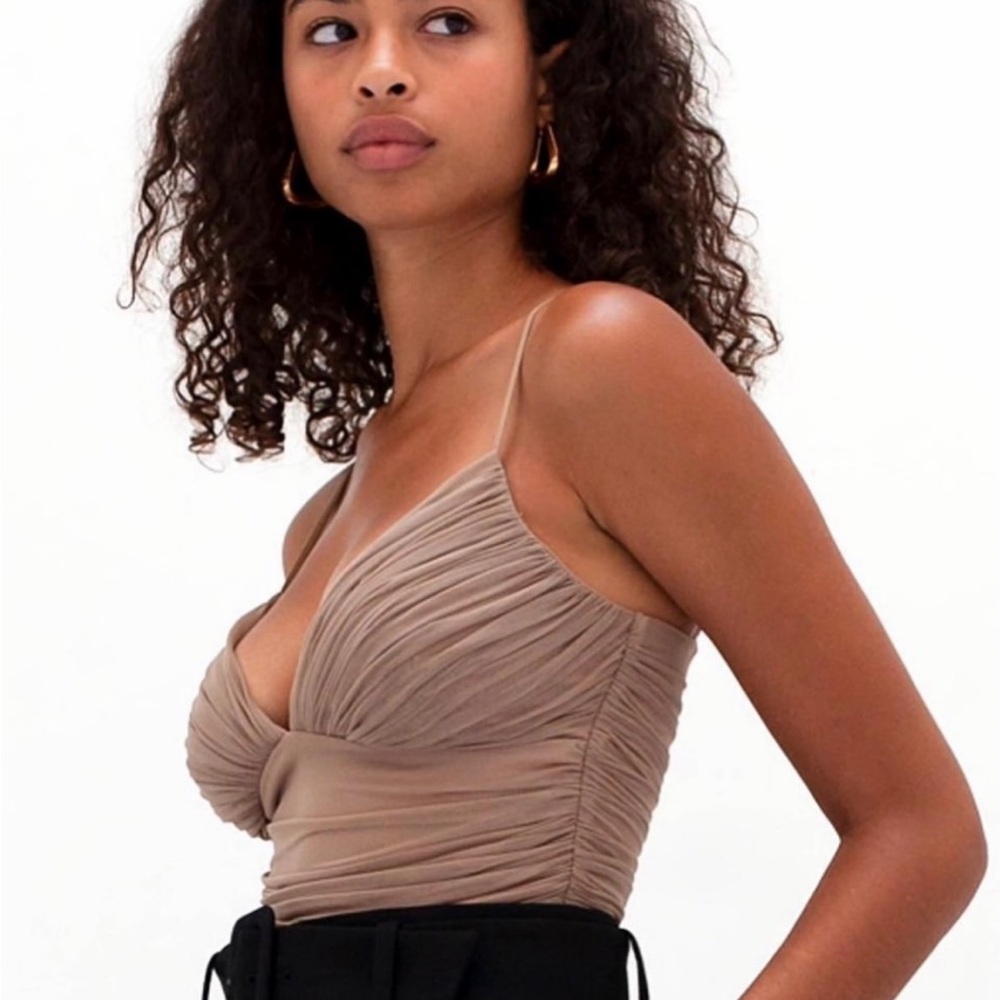 Aritzia Babaton taupe runched bodysuit